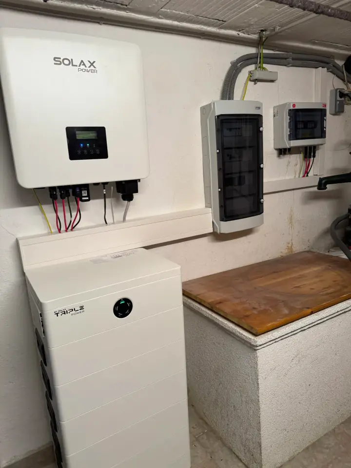 9 kWp SolaX Photovoltaikanlage für Kombination mit Speicher