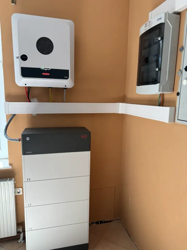Fronius Wechselrichter mit BYD Stromspeicher und Full-Backup-Lösung in Klosterneuburg