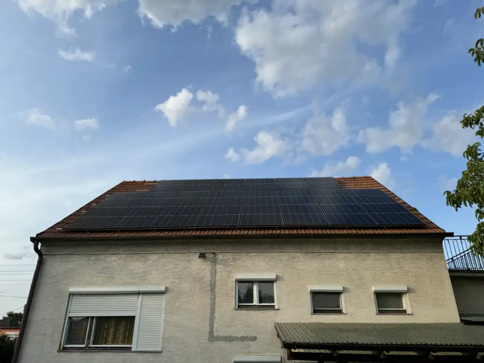 Photovoltaikanlage auf Einfamilienhaus in Gerasdorf